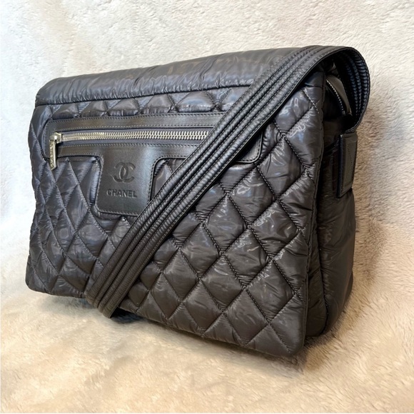 Chanel Coco Cocoon Quilted Puffer Messenger Bag - Picture 4 of 17